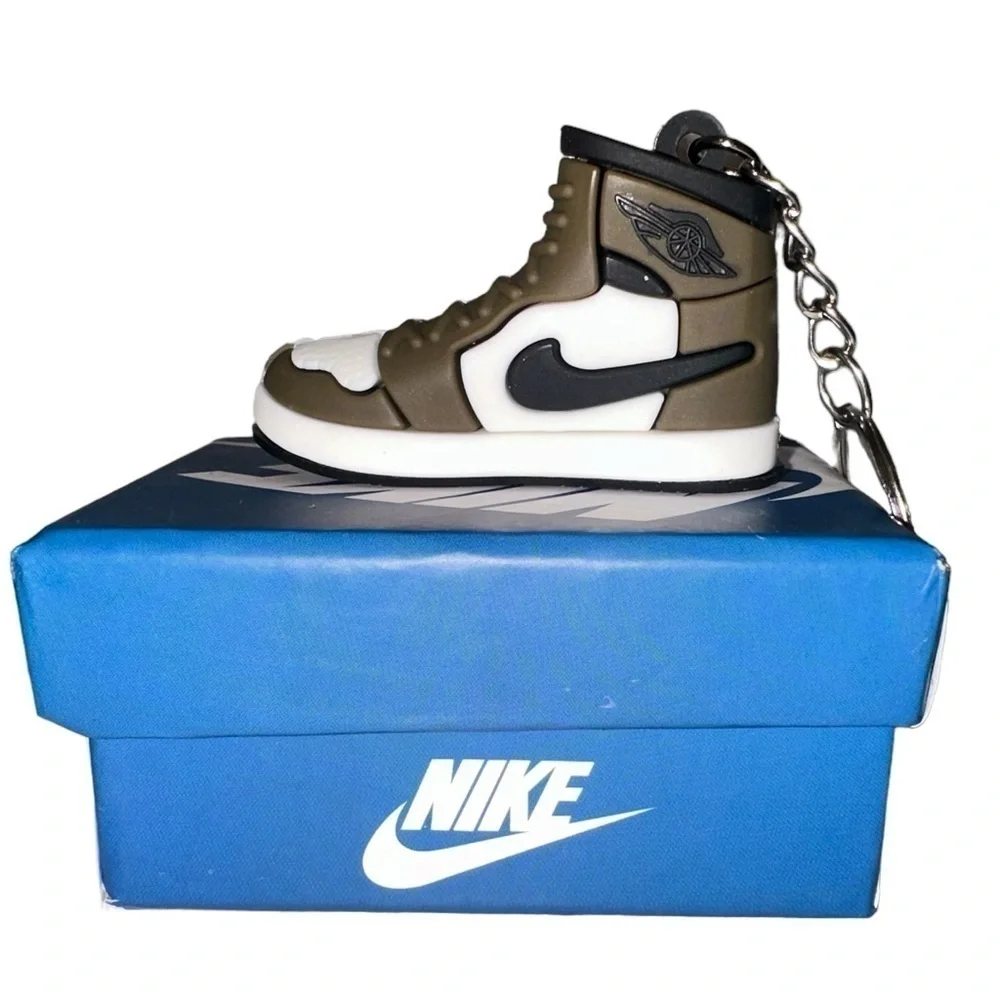 Air Jordan 1 High Top Nike Key Chain/ Bag Charm Grey, Black & White Comes w/box
